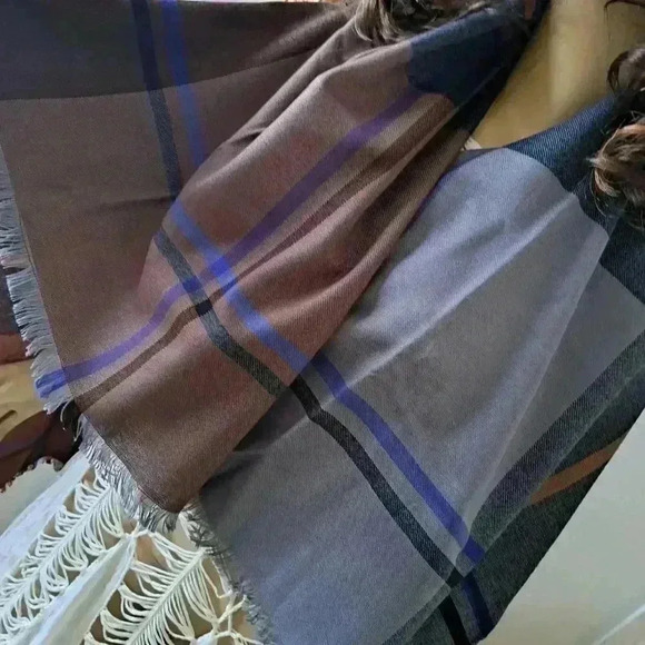 SHAWL WRAP PLAID GREYISH BROWNISH - Picture 4 of 4